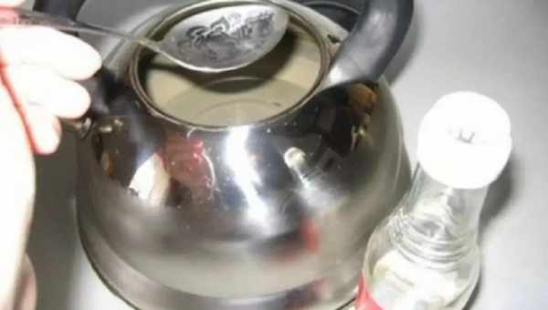 Как очистить чайник от накипи лимонной кислотой, содой, уксусом