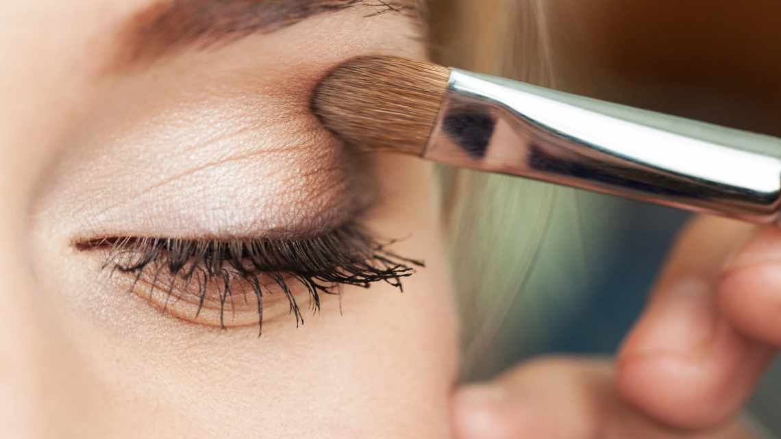 Основа под тени для век или как увеличить стойкость макияжа глаз на весь день?