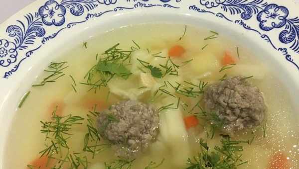 Як приготувати суп з фрикадельками: 8 смачних рецептів