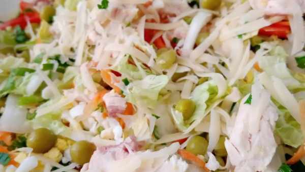 Салати з пекінської капусти: 4 смачні та прості рецепти